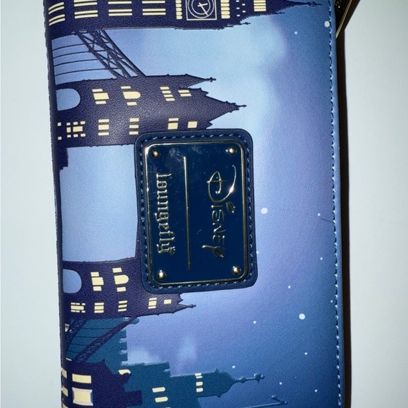 Loungefly Peter Pan mini backpack & wallet set! - Picture 12 of 12